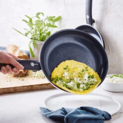GreenPan Cambridge Black Koekenpan Ø26 Cm -Beste Keukenspullen 102 0172 4 1